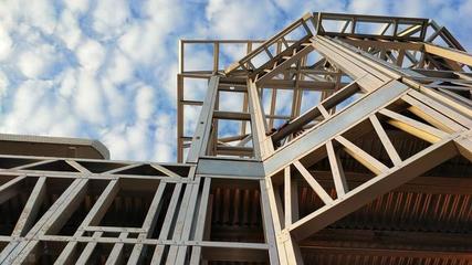 住建部:構(gòu)建全國標(biāo)準(zhǔn)化!裝配式鋼結(jié)構(gòu)住宅發(fā)展邁入快車道