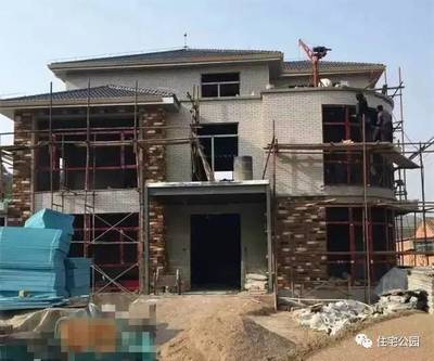 施工隊(duì)作品展丨當(dāng)保溫墻板遇上鋼結(jié)構(gòu),裝配式作業(yè)就是這么強(qiáng)!